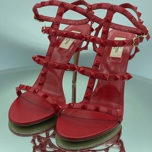 ❌sold❌Valentino Garavani Rockstud sandals